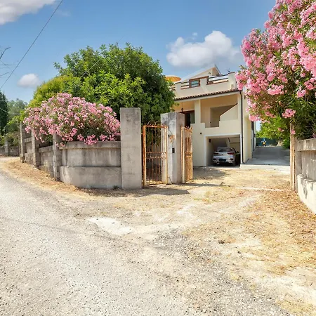Feriehus Sardinia Re - Attico Monte Oro